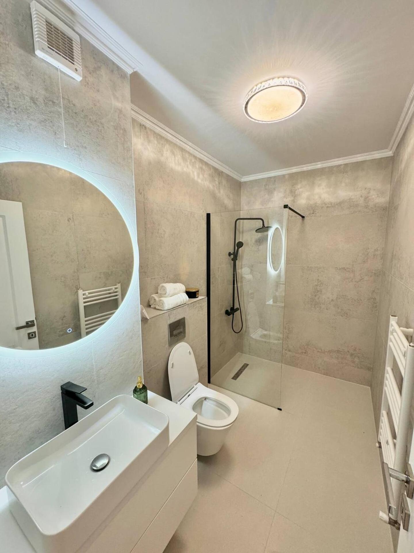 Lake View Luxury Apartament كلوج-نابوكا المظهر الخارجي الصورة